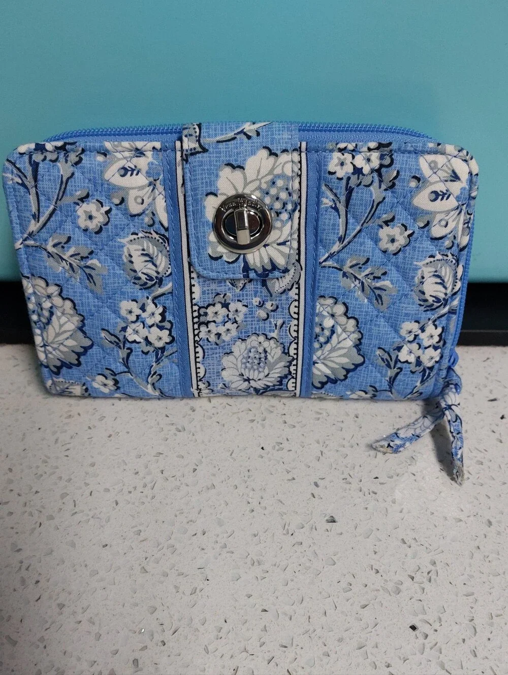 Vera Bradley Turnlock Wallet Sweet Garden Blue NWOT